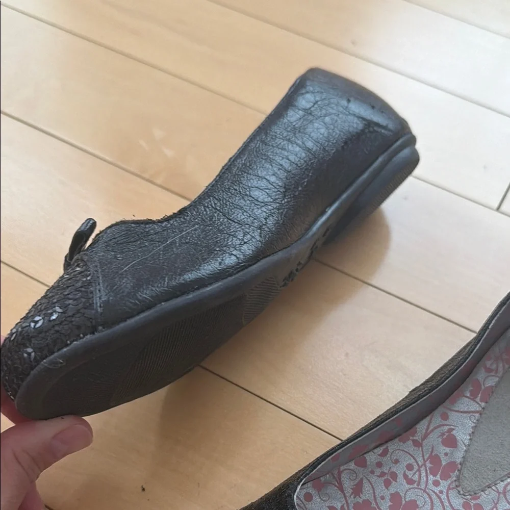 Pampili Black Sequin Cap-Toe Flats